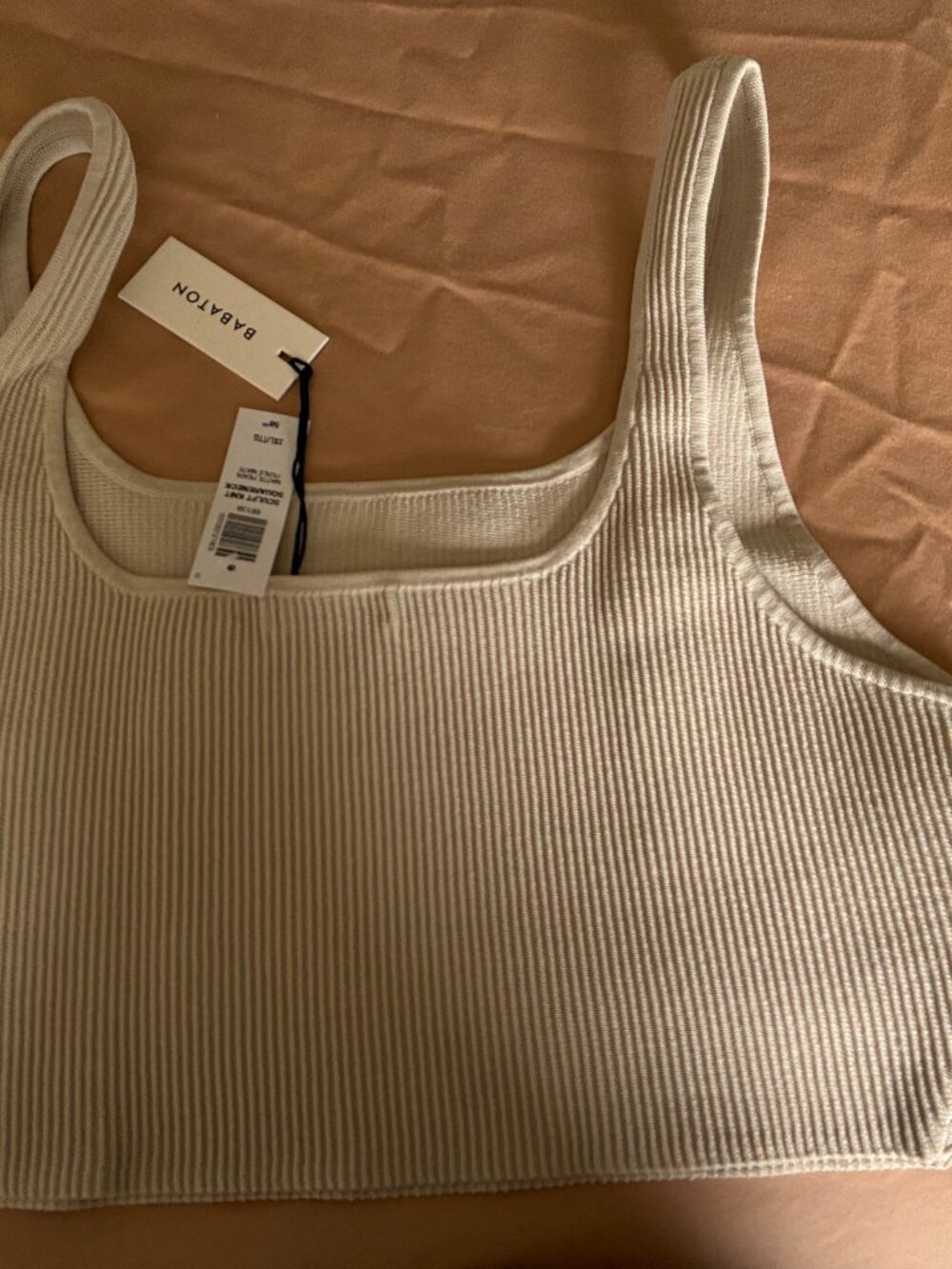 Aritzia babaton sculpt knit crop  top XXL Beige
